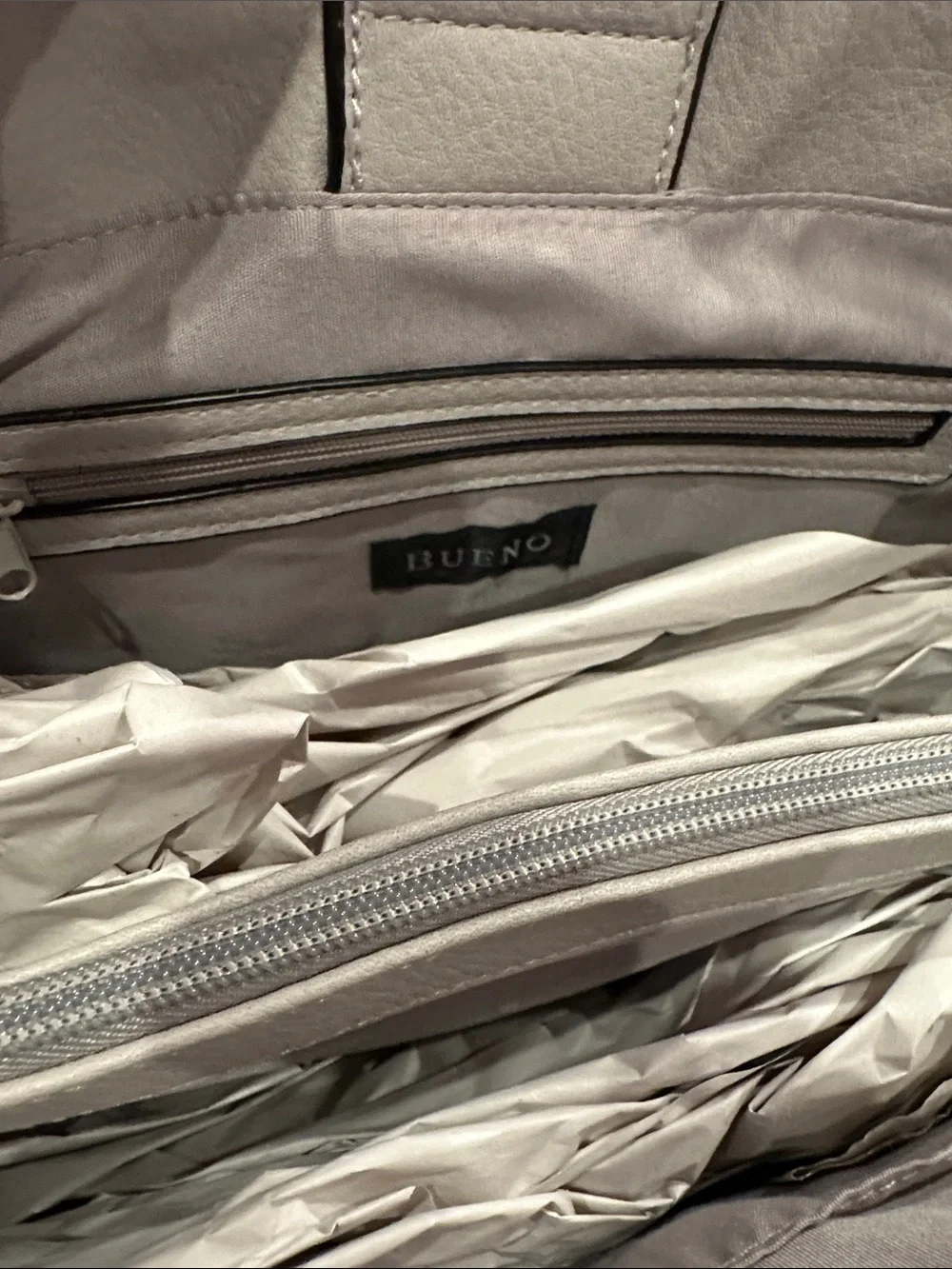 Bueno Vegan Light Gray Tote with Gold Charm
